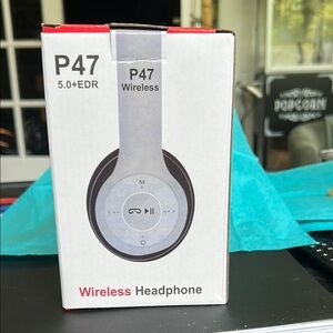 P47 Wireless Headphones - Black and Silver